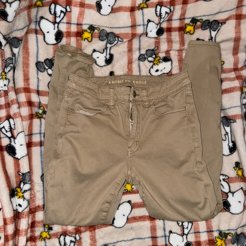 American eagle khaki skinny jeans size 6
